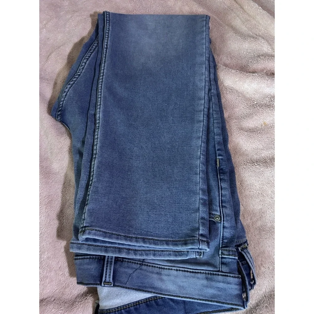 U.S. Polo‎ Assn Men's Jeans 36 X 30. Straight Leg. Medium Blue Wash